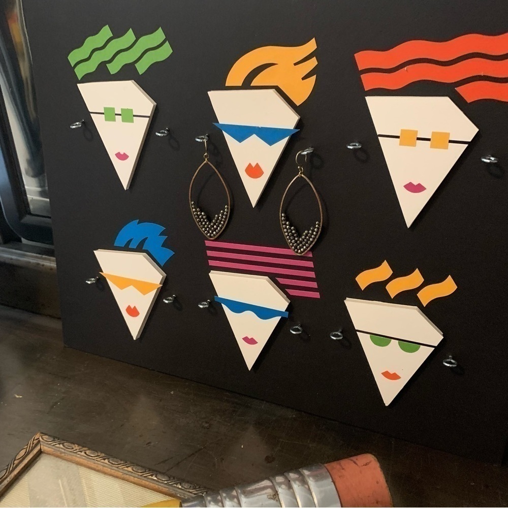 Vintage 80s Deco Pop Art Earring Holder - Picture 3 of 8